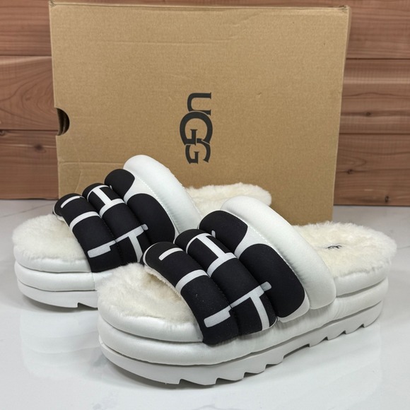 UGG Maxi Logo Slide White Black Fluffy Shearling Platform Sandals Womens size 7 - Picture 1 of 14